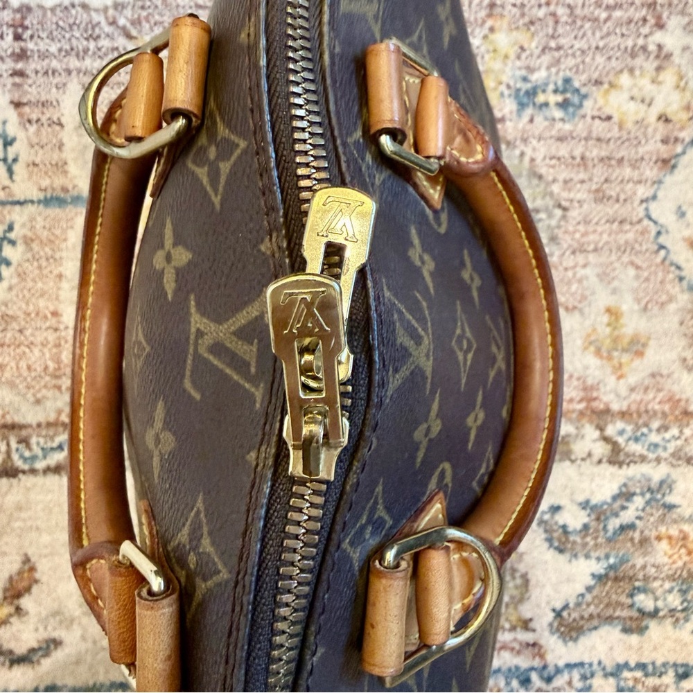 Vintage Classic Louis Vuitton Alma PM - Picture 5 of 15